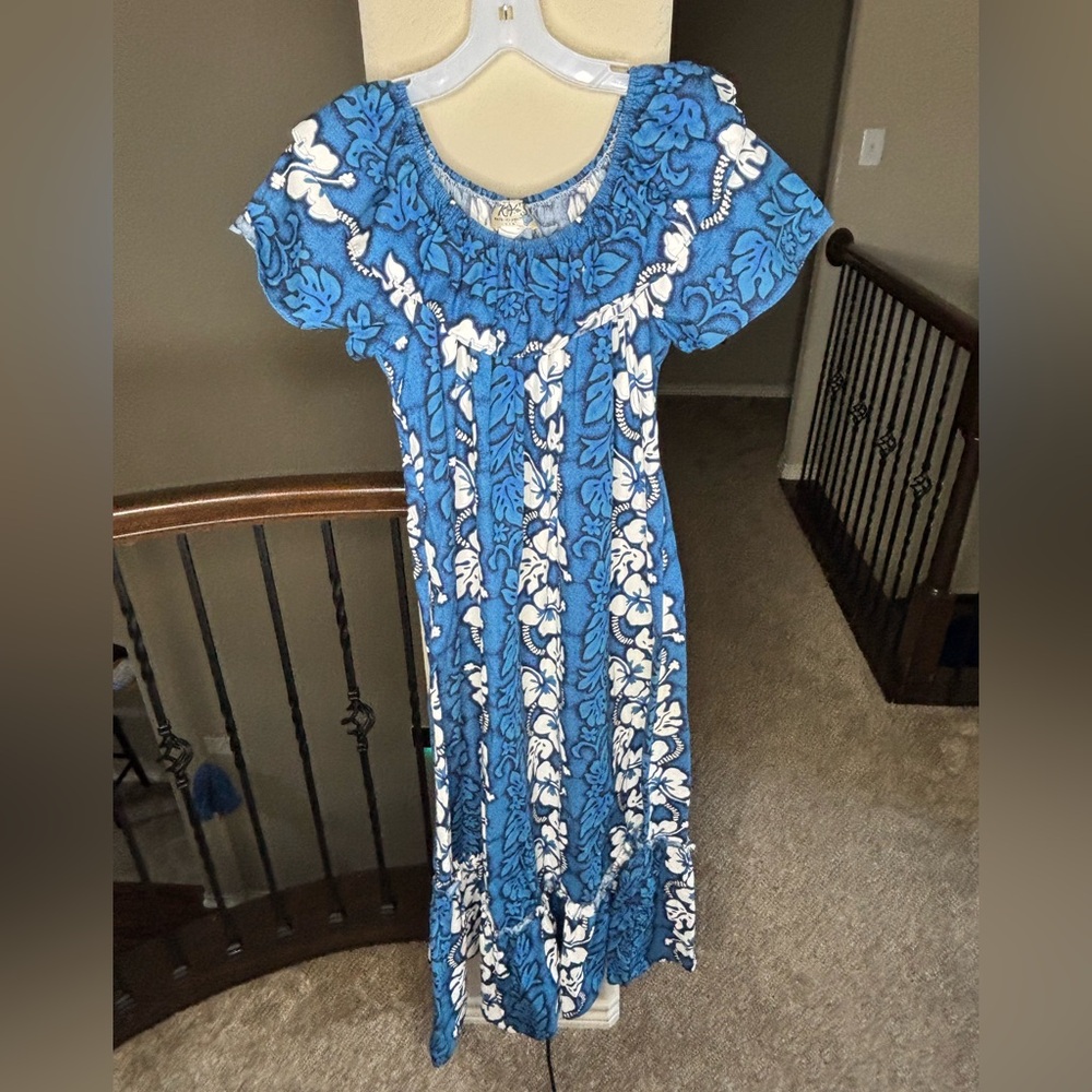 Ky’s Blue and White Hawaiian Floral Dress 100% Cotton Made in Hawaii Size M